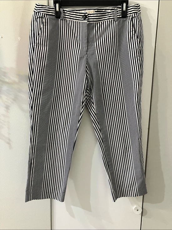 Michael Kors Pants - MICHAEL KORS Striped Capri Pants Size: 12